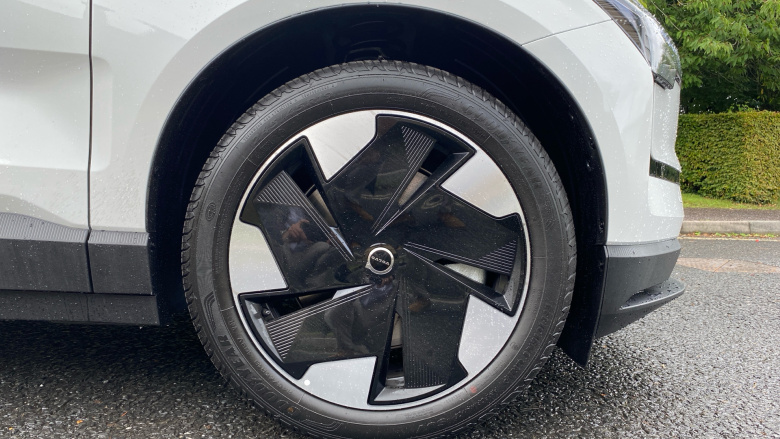 Volvo EX30 315kW Twin Motor Performance Plus 69kWh 5dr Auto Electric Estate